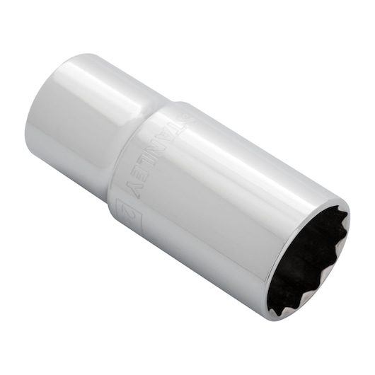 SOCKET MAXI DRIVE  ON WHITE BACKGROUND